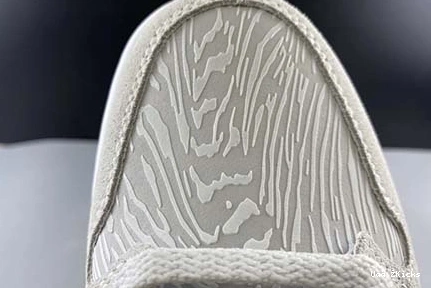 238 1 5670 Jordan Mid CV3018- Air Affordable 0709
